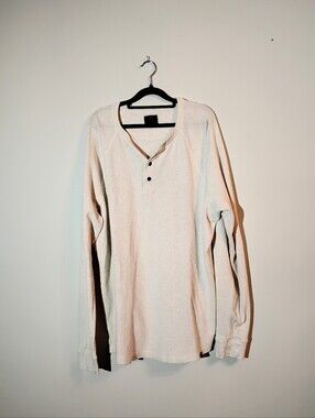 Wind River Men's Long-Sleeve Henley Shirt in Light Beige/Off White Waffle Weave